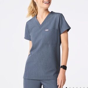 FIGS Catarina Scrub Top - Size S